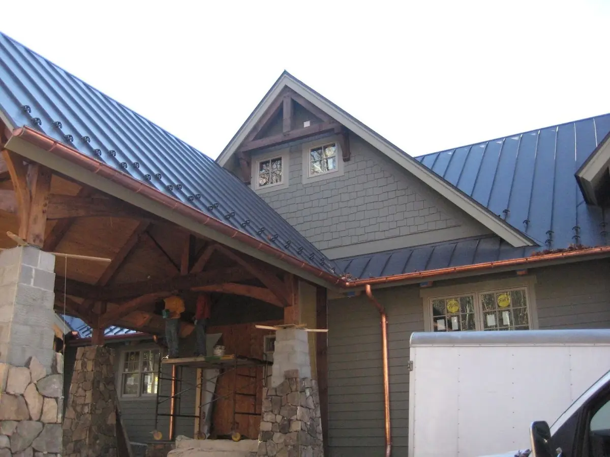 Craftsman Roofing team delivering quality roofing work in Fountainhead